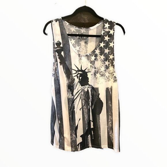 Statue of Liberty Sleeveless tank lightweight design on both front & back - Picture 1 of 12